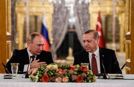 هيرست: هل تنجح تركيا وروسيا في فرض تراجع إيراني بسوريا؟