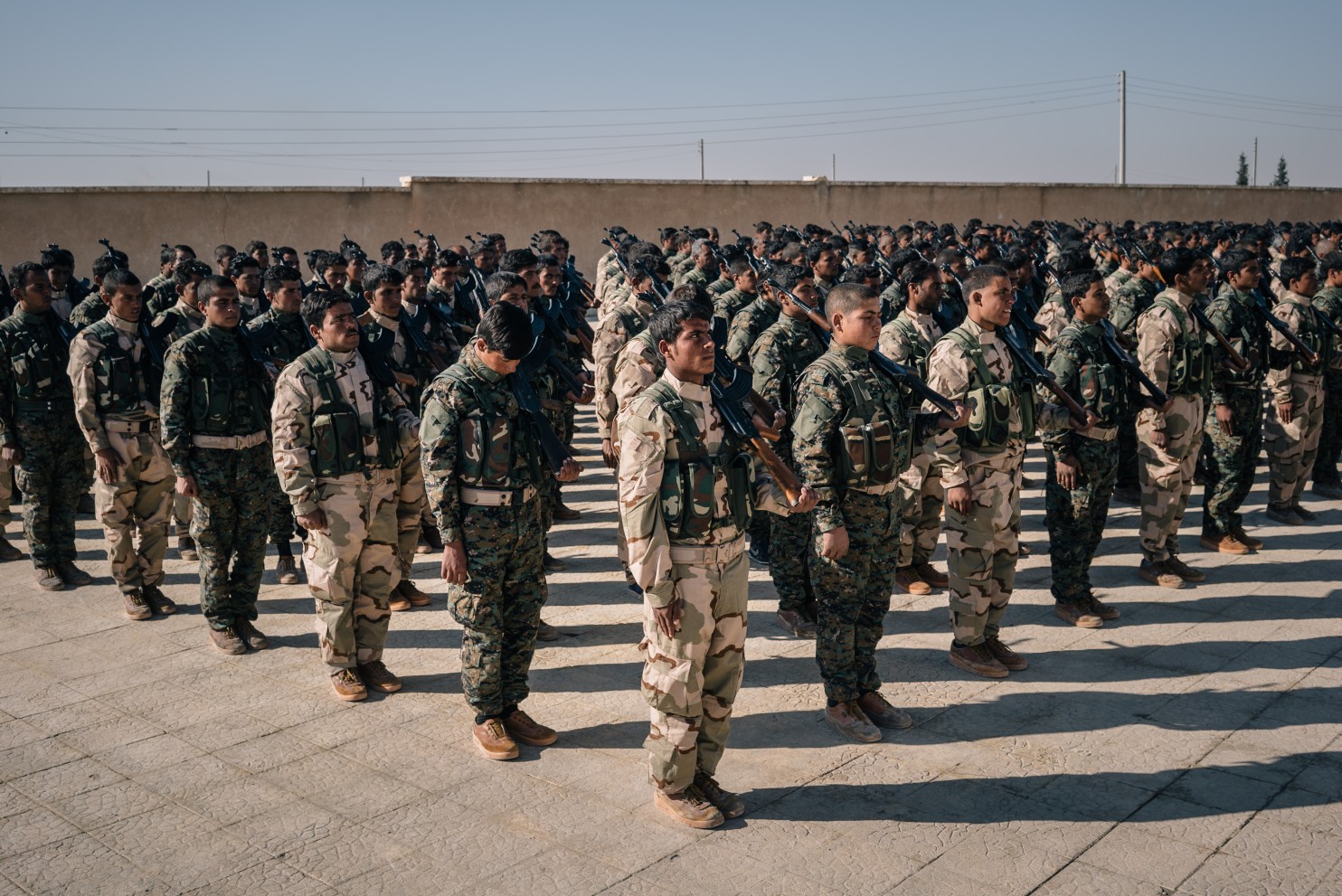 “تقرير لوشنطن بوست”: الميليشيات الكردية في شمال سوريا تستخدم المساعدات الامريكية لنشر ايديولوجيا اوجلان قبل التدريب العسكري
