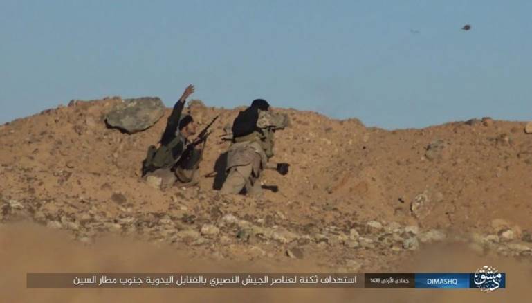 القلمون الشرقي:”داعش” ينسحب أمام النظام ويُهاجم المعارضة.