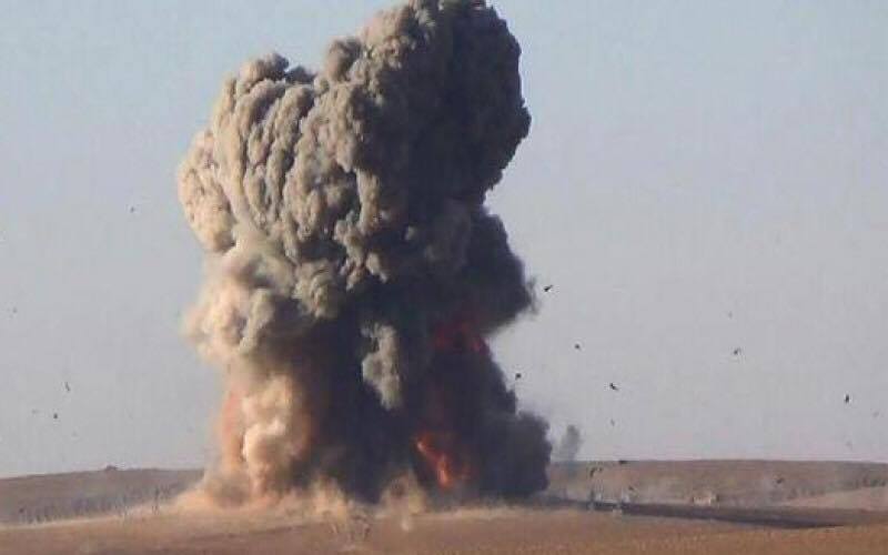قتلى وجرحى بتفجير عنصر من تنظيم الدولة الإسلامية “داعش” في مزرعة القادسية بريف الرقة