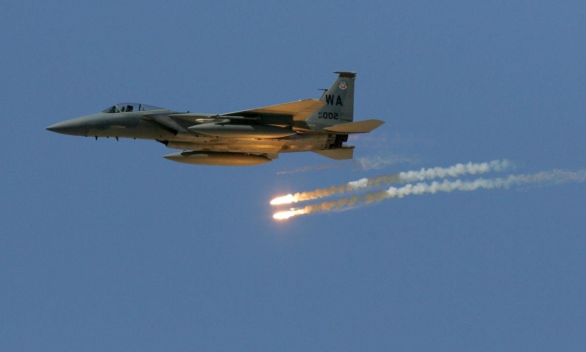 طائرات أمريكية تقصف “بالخطأ” لواءاً تابعاً لـ YPG والأخير يعلن الحداد في تل أبيض