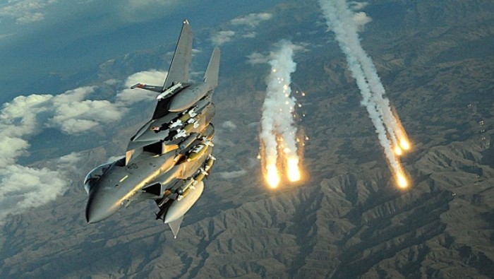 طائرة إيرانية تقصف مواقع للتحالف قرب معبر التنف
