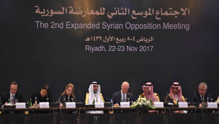 هيئات وشخصيات سورية معارضة تشكك بالهيئة التفاوضية وبقرارات الرياض2