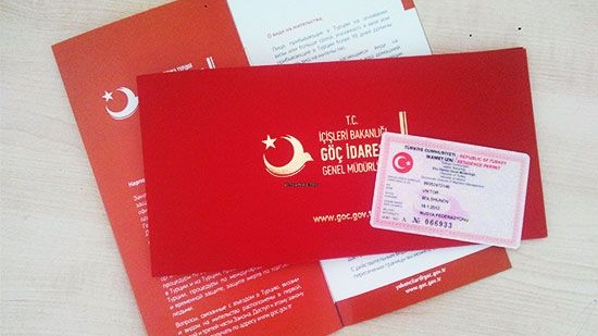 إيقاف إصدار تصاريح إقامة للسوريين في اسطنبول