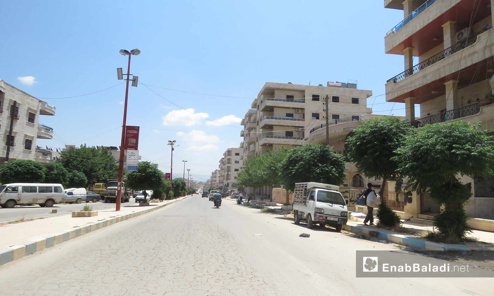 مصادر: فصائل تخرج مهجرين من منازلهم في عفرين