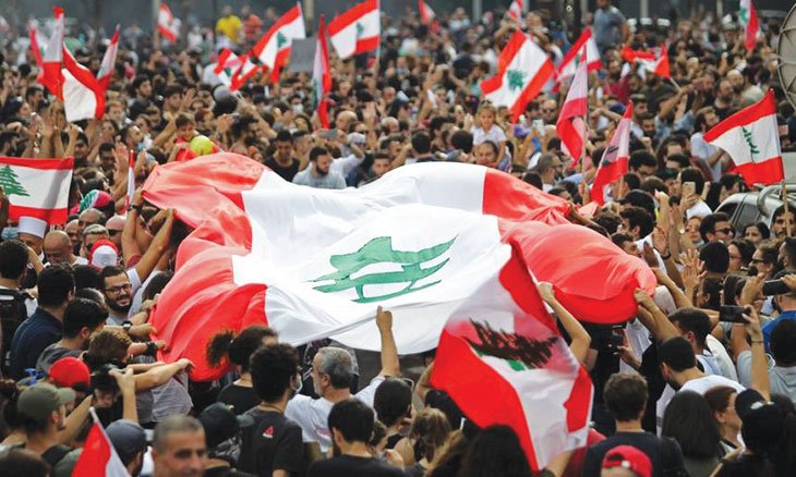 انتفاضة شعبية في لبنان تواجه نظاماً يستحيل إصلاحه