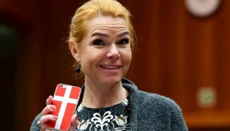 وزيرة الهجرة الدنماركية السابقة بالسجن بسبب فصلها الأزواج السوريين عن بعضهم