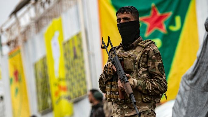 عناصر تابعة لـ PYD تحرق مكتب للمجلس الوطني الكردي في الحسكة وتعتدي على عضوين