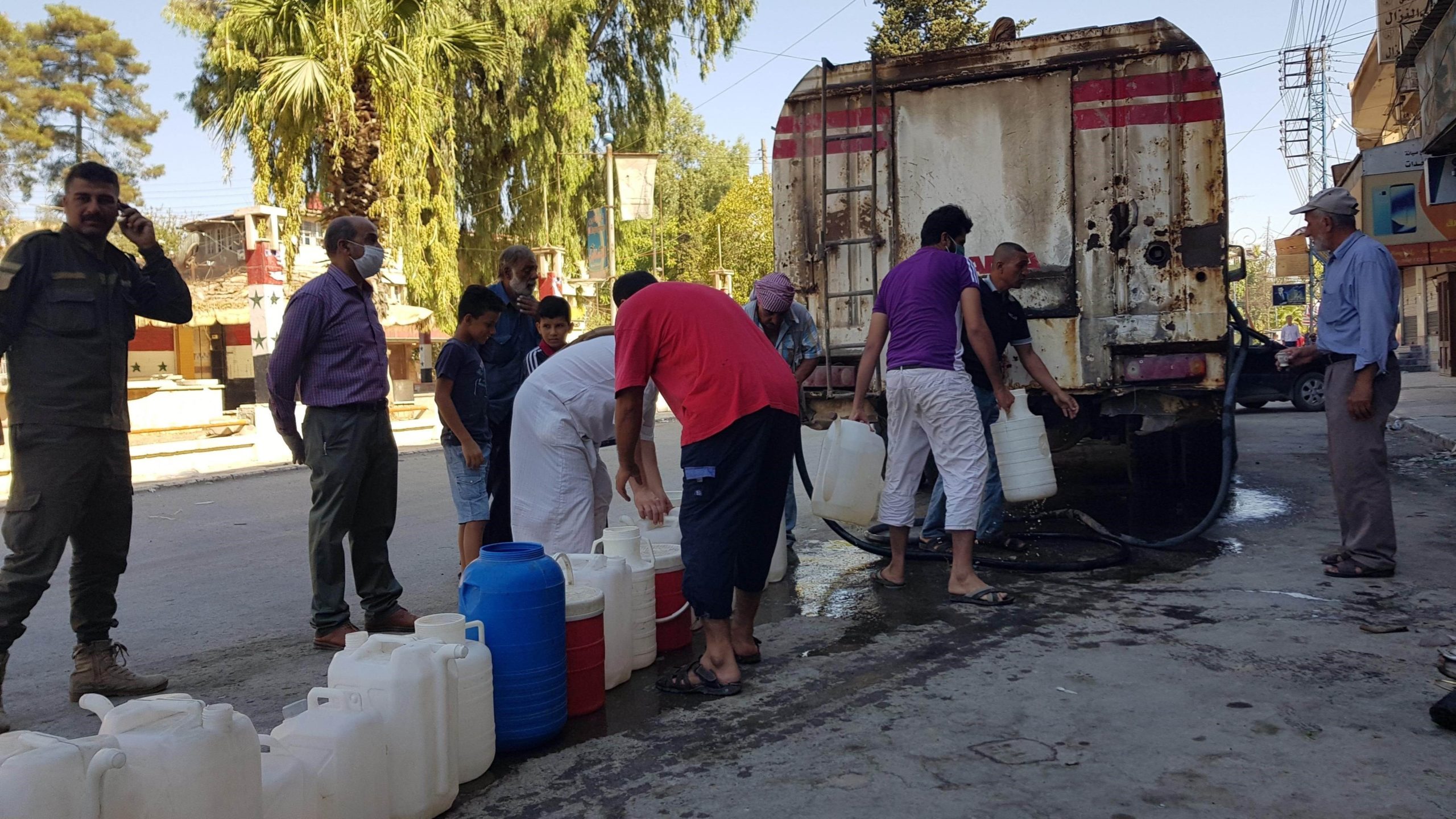 أزمة انقطاع المياه والكهرباء في الساحل السوري