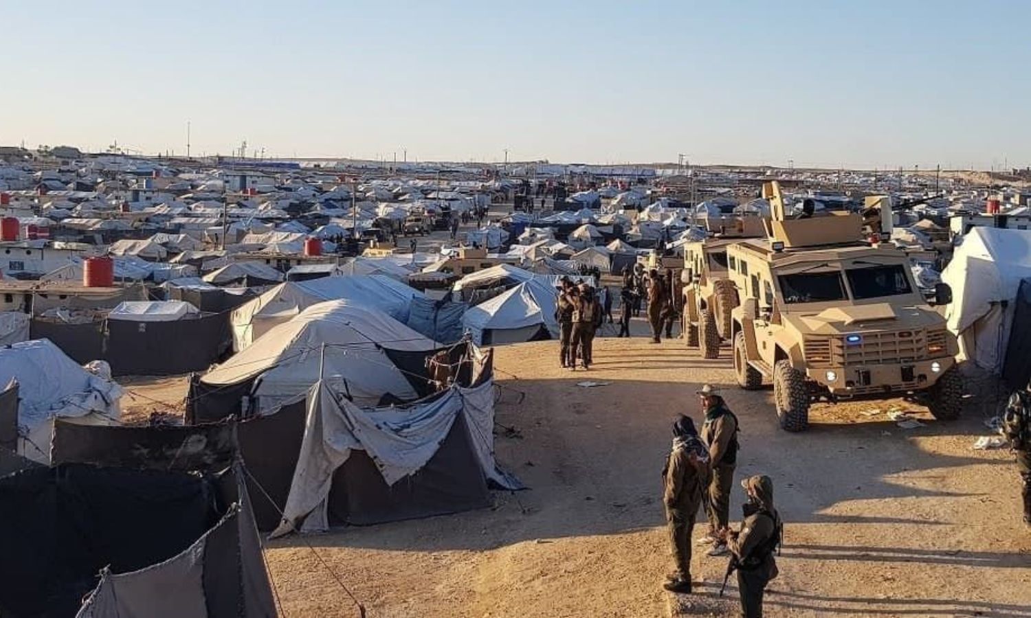 سوري وعراقيان.. العثور على ثلاث جثث في مخيم “الهول”