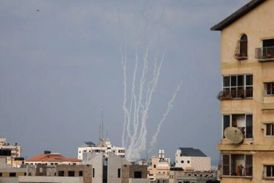 صواريخ قادمة من غزة.. صفارات الإنذار تدوي في إسرائيل