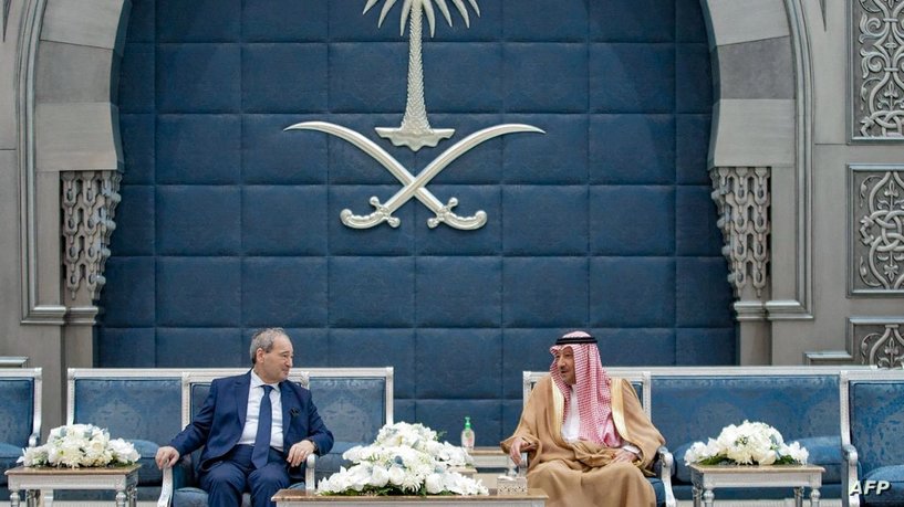 التطبيع مع الأسد.. المقداد في السعودية وبيان مشترك لفتح السفارتين في تونس ودمشق